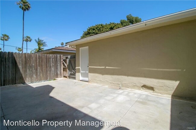 Building Photo - 4 br, 2.5 bath House - 21162 Surfwood Lane