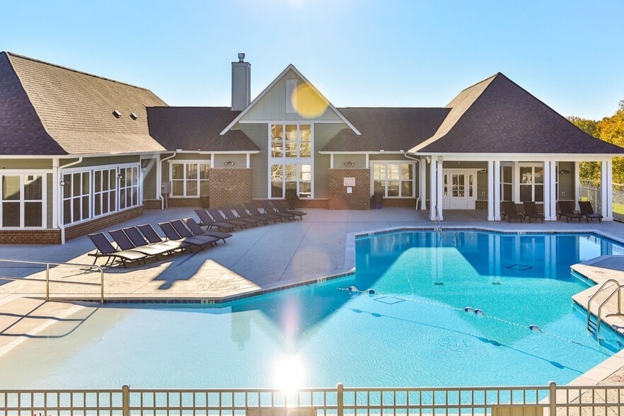 CLUBHOUSE - POOL - South Fork Village