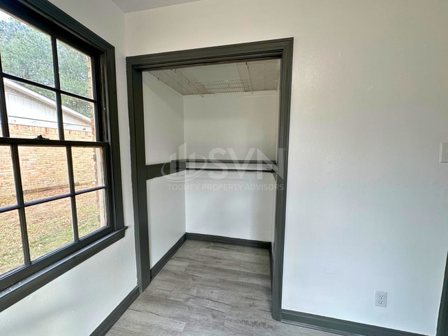 Building Photo - 689 Tarawa Dr