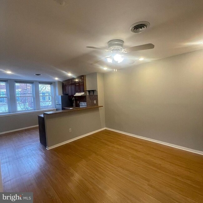 Building Photo - 764 S 4th St