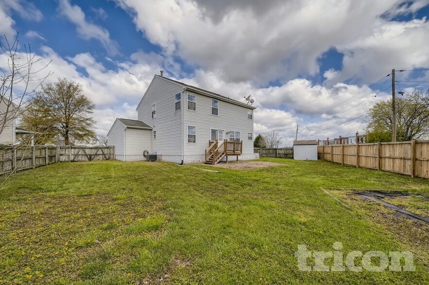 Building Photo - 5125 Cals Ct