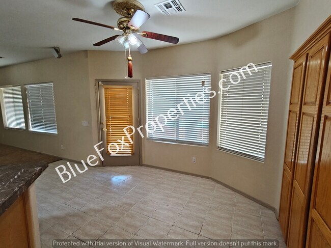 Building Photo - 12364 N Mt Bigelow Rd