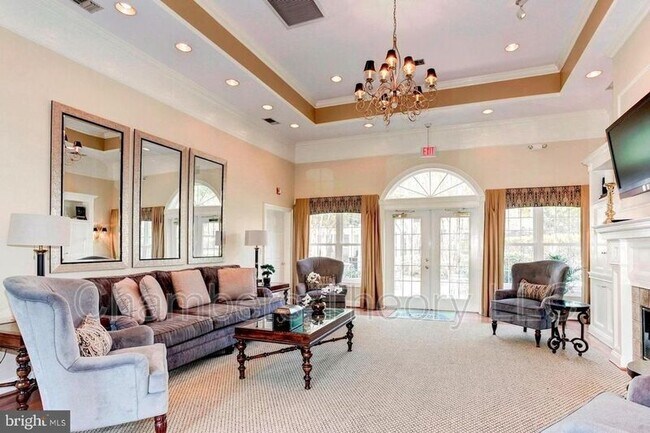 Building Photo - 12813 Fair Briar Ln