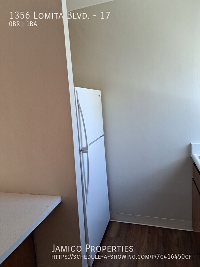 Building Photo - 1356 Lomita Blvd