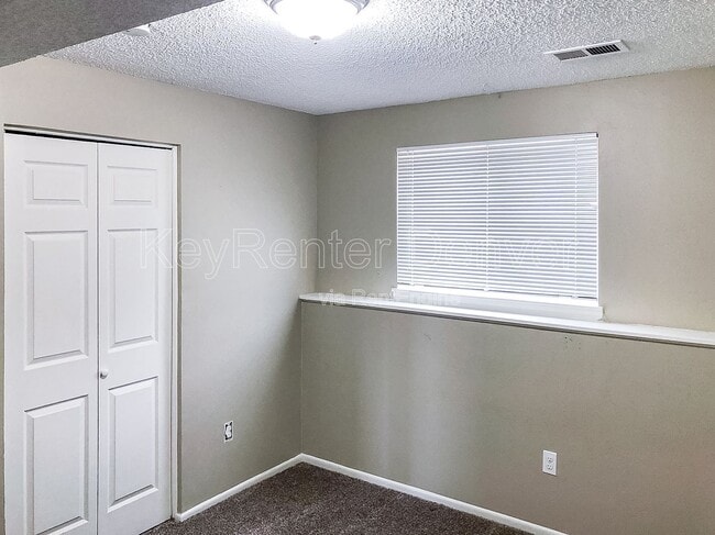 Building Photo - 2639 S Dillon St