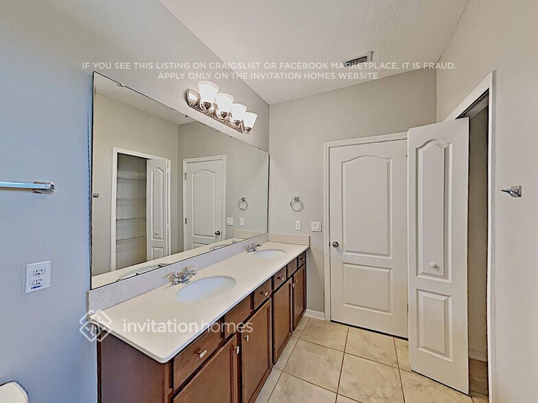 Building Photo - 3801 Wind Dancer Cir
