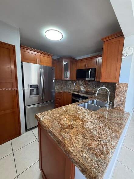 Building Photo - 10292 NW 9th Street Cir