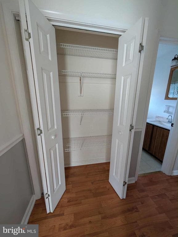 Building Photo - 6810 Crescent Ridge Ct