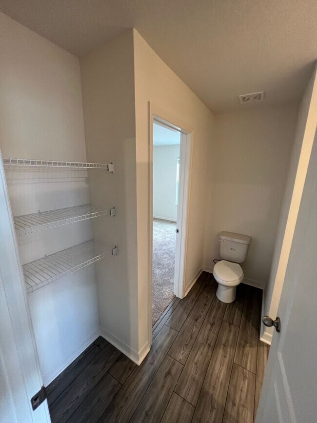 Building Photo - 2 car garage townhome-5310 Companion Lane ...