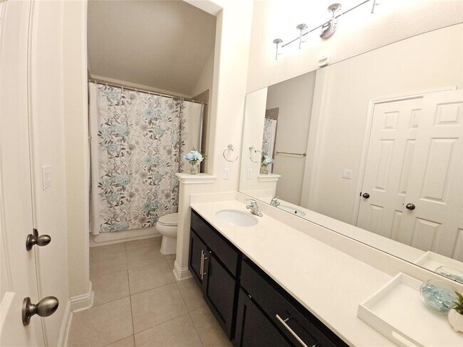 Building Photo - 6701 Serlio Dr