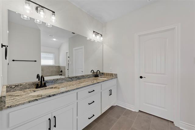 Building Photo - 7502 Grant Ln