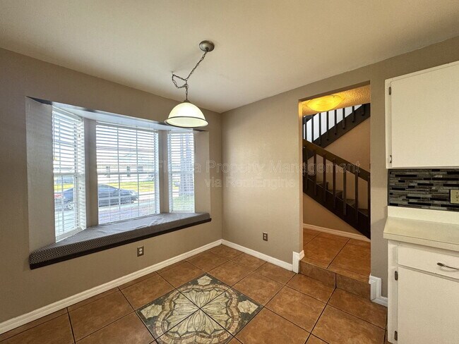 Building Photo - 2802 Curry Village Ln