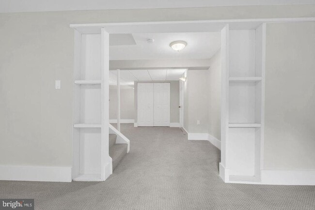 Building Photo - 10911 Chandler Rd