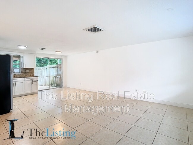 Building Photo - 1521 Swordbill Dr