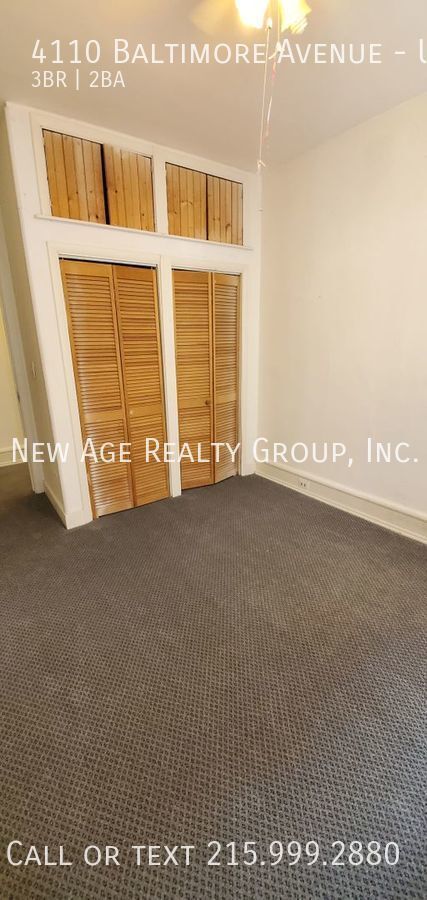 Building Photo - Sunny apartment available in University City!