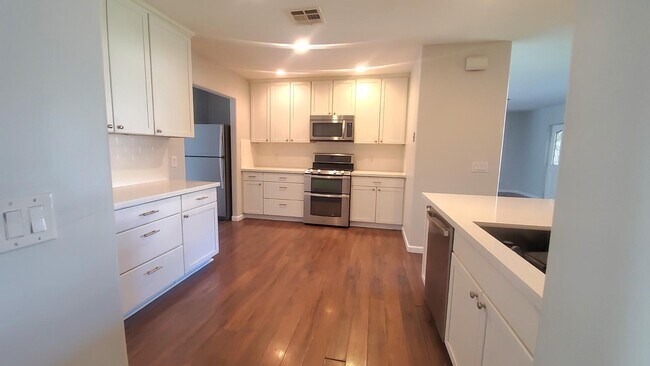 Building Photo - 4128 N 46th Pl