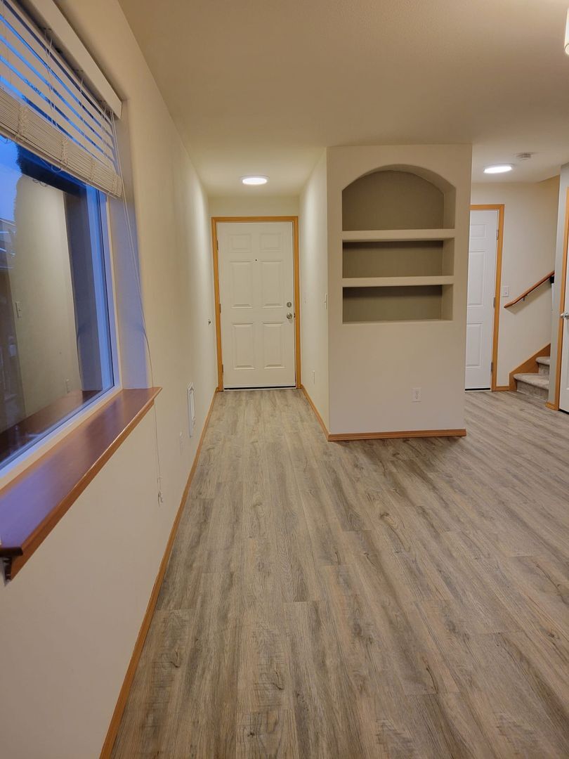 Building Photo - Suburban Serenity Nestled in the Heart of Lake Stevens