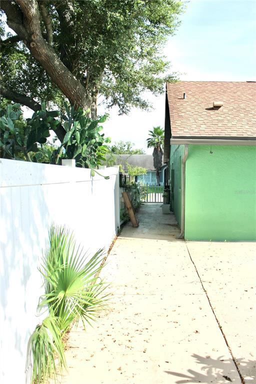 Building Photo - 412 Everwood Dr