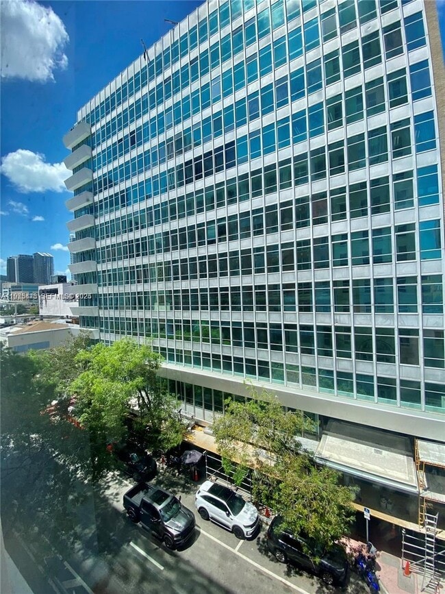 Building Photo - 111 E Flagler St