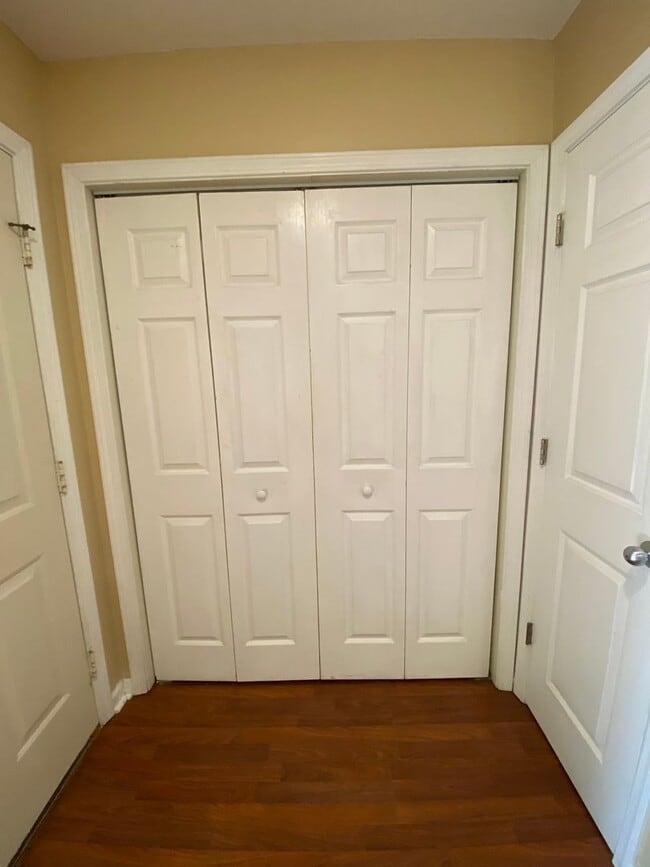 Building Photo - 3 bedroom 2 bath townhome in Towne Park
