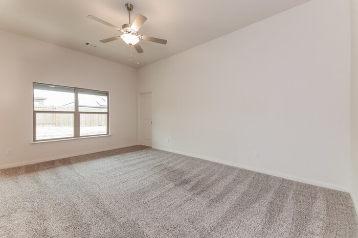 Building Photo - 833 Mallorie Ln