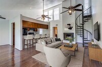 Building Photo - 6718 Eastridge Dr