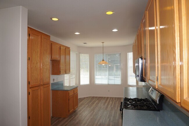 Building Photo - 14752 Eaglehead Mountain Dr