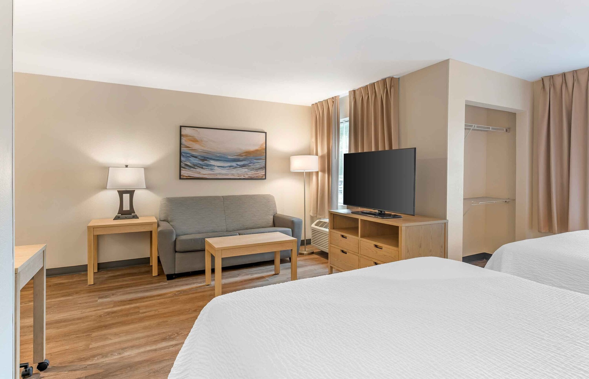 Building Photo - Furnished Studio-Orlando - Convention Ctr - Int'l Drive Area