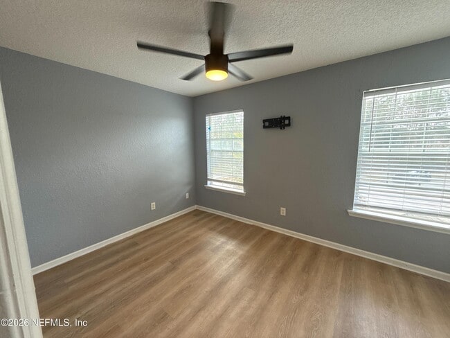 Building Photo - 1819 Lago Del Sur Drive