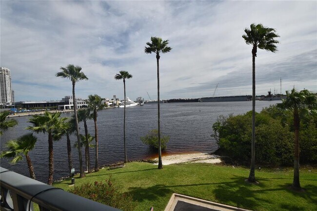 Building Photo - 702 Coral Reef Dr
