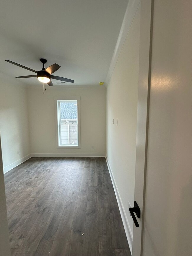 Building Photo - **COMING SOON**601 Southgate Ave, Nashvill...