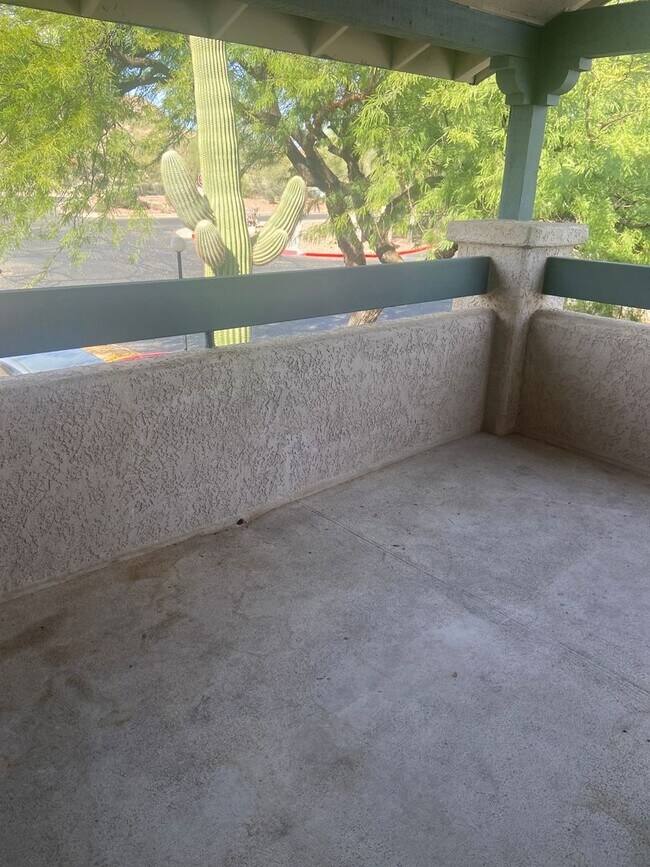 Building Photo - Players Club 14203