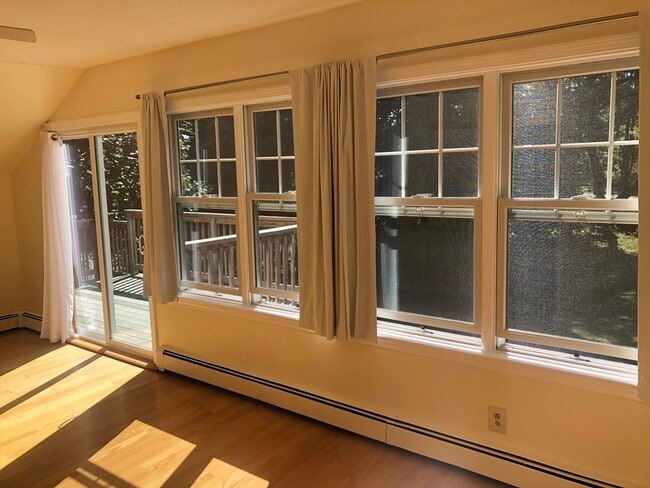 Building Photo - 46 Auburndale Ave