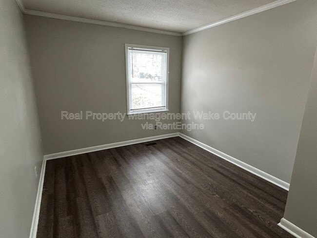 Building Photo - 606 Infinity Rd