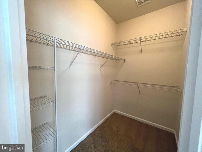 Building Photo - 356 Paladium Ct
