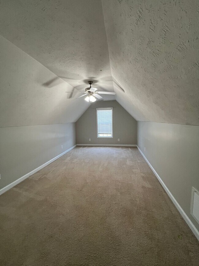 Building Photo - Gorgeous Westgate Home with Access to Community Amenities