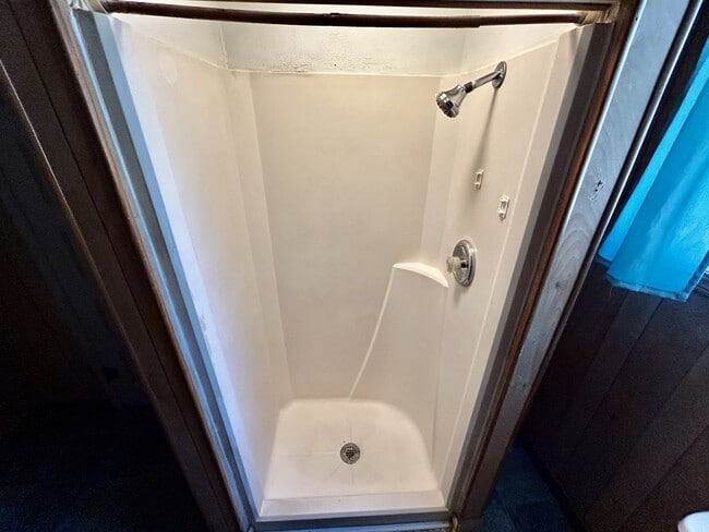 Building Photo - 18541 County Rd 1500