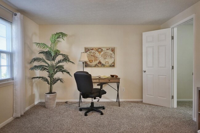 Building Photo - 1613 Worthington Row Dr