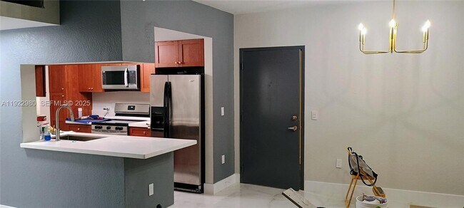 Building Photo - 36 NW 6th Ave