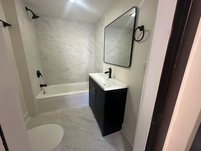 Building Photo - 245 Cromley St