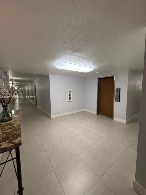 Building Photo - 9350 Fontainebleau Blvd