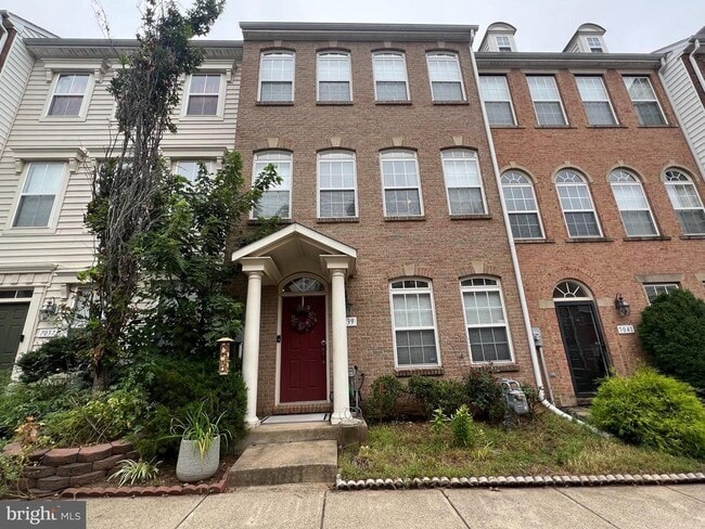 Building Photo - 7039 Little Thames Drive