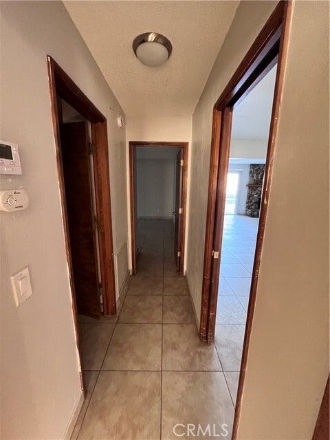 Building Photo - 43052 Charlton Ave