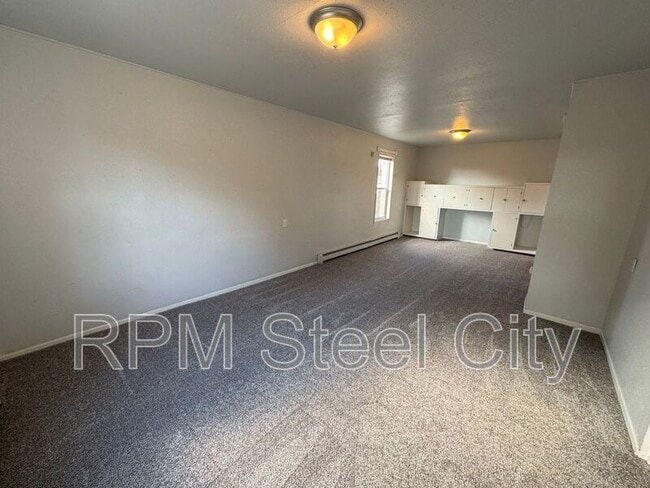 Building Photo - 2723 3rd Ave