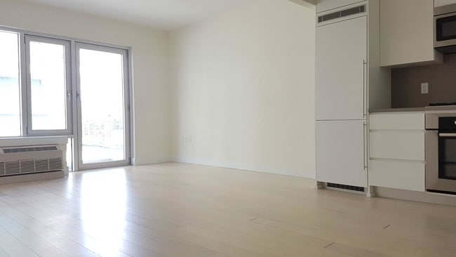 Building Photo - 109 Gold Street