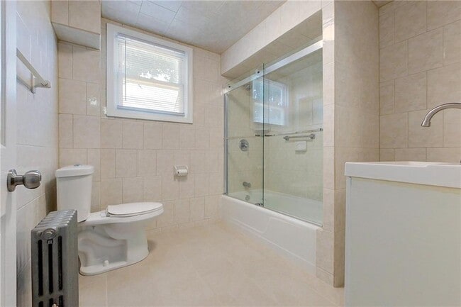 Building Photo - 41 Almy St