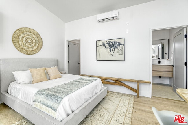 Building Photo - 11957 Juniette St