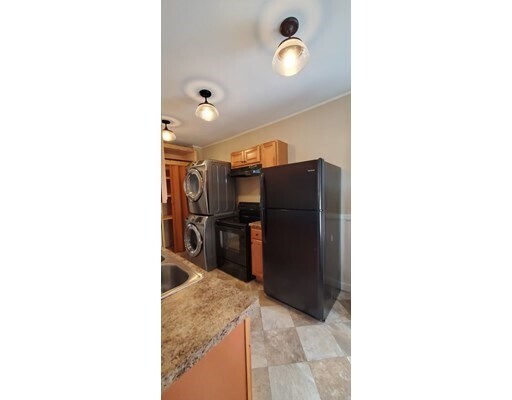 Building Photo - 16 Gardner St