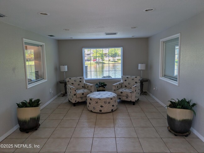 Building Photo - 10200 Belle Rive Blvd
