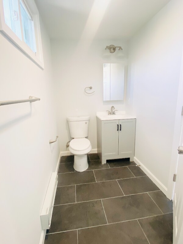 Building Photo - 46-48-48 Moulton Rd